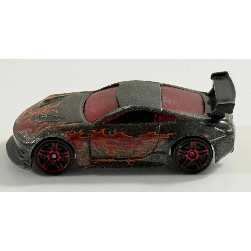 Hot Wheels Nissan 350Z Kids 1:64 Black Red Flame Diecast Toy Car‎ B02